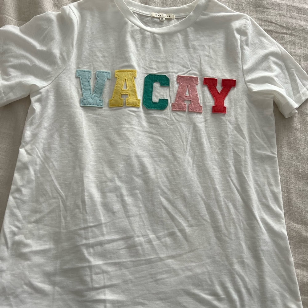 new t shirt size M